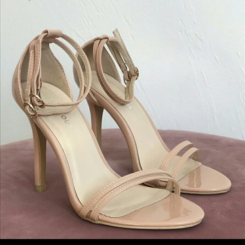 Glamorous Double Strap Sandals ❣